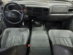 Ford F-250 4.2 TROPICAL CD TURBO DIESEL 4P MANUAL 2001/2001 BETIOLO NOVOS E SEMINOVOS LAJEADO / Carros no Vale