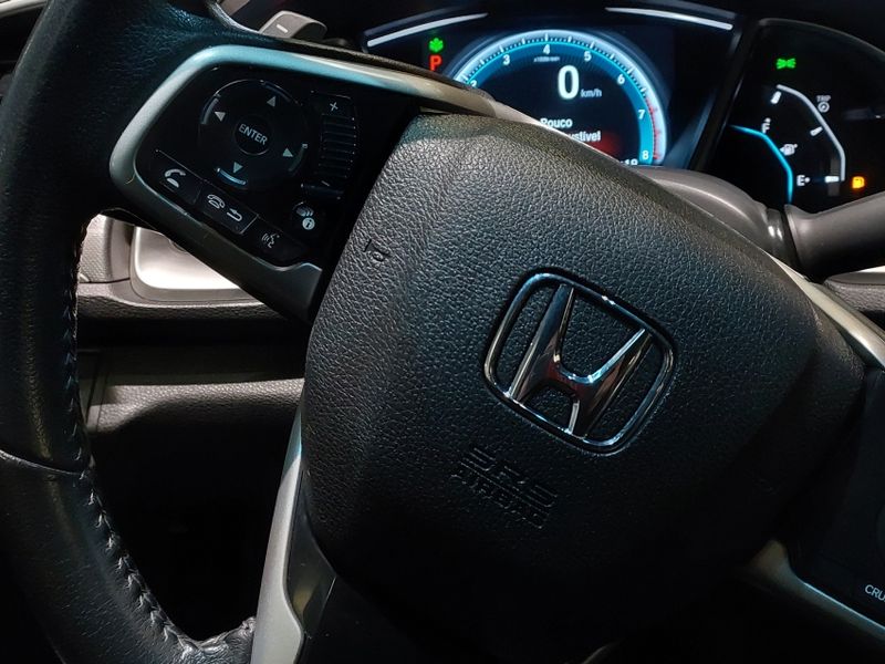Honda CIVIC 2.0 16V FLEXONE EXL 4P CVT 2016/2017 BETIOLO NOVOS E SEMINOVOS LAJEADO / Carros no Vale