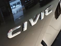 Honda CIVIC 2.0 16V FLEXONE EXL 4P CVT 2016/2017 BETIOLO NOVOS E SEMINOVOS LAJEADO / Carros no Vale