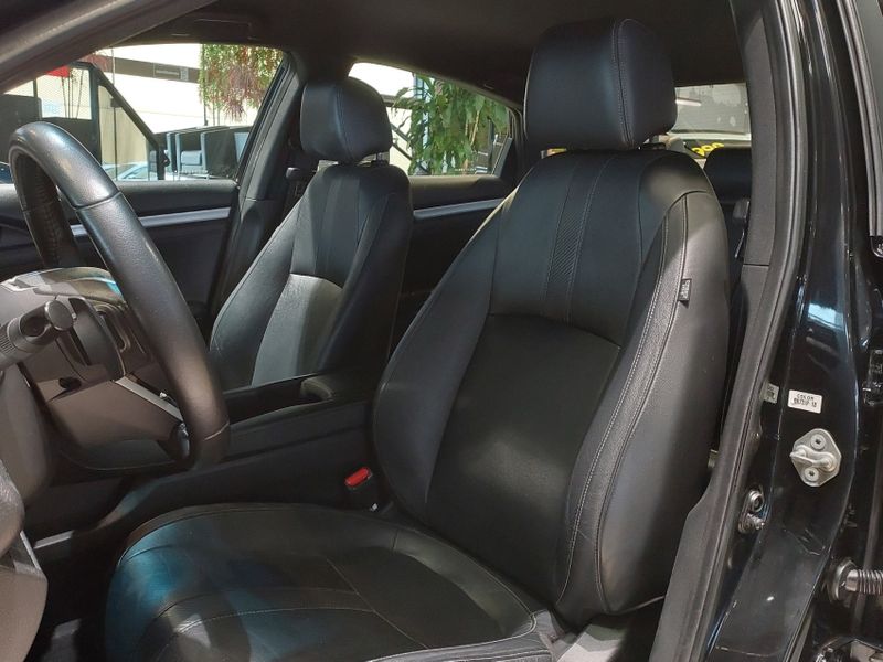 Honda CIVIC 2.0 16V FLEXONE EXL 4P CVT 2016/2017 BETIOLO NOVOS E SEMINOVOS LAJEADO / Carros no Vale