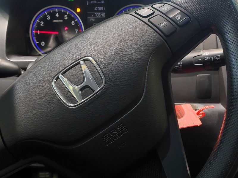 Honda CRV 2.0 LX 4X2 16V GASOLINA 4P AUTOMÁTICO 2009/2009 BETIOLO NOVOS E SEMINOVOS LAJEADO / Carros no Vale Honda CRV 2.0 LX 4X2 16V GASOLINA 4P AUTOMÁTICO 2009/2009 BETIOLO NOVOS E SEMINOVOS LAJEADO / Carros no Vale