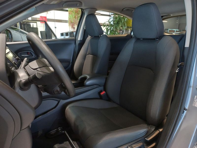 Honda HR-V 1.8 16V FLEX LX 4P AUTOMÁTICO 2020/2020 BETIOLO NOVOS E SEMINOVOS LAJEADO / Carros no Vale