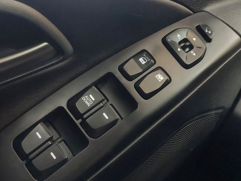 Hyundai IX35 2.0 MPFI GLS 16V FLEX 4P AUTOMÁTICO 2017/2018 BETIOLO NOVOS E SEMINOVOS LAJEADO / Carros no Vale Hyundai IX35 2.0 MPFI GLS 16V FLEX 4P AUTOMÁTICO 2017/2018 BETIOLO NOVOS E SEMINOVOS LAJEADO / Carros no Vale
