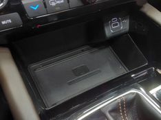 JEEP COMMANDER 1.3 T270 TURBO FLEX OVERLAND AT6 2022/2022 BETIOLO NOVOS E SEMINOVOS LAJEADO / Carros no Vale