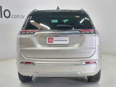 JEEP COMMANDER 1.3 T270 TURBO FLEX OVERLAND AT6 2022/2022 BETIOLO NOVOS E SEMINOVOS LAJEADO / Carros no Vale
