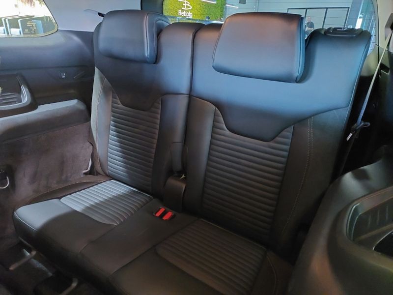 JEEP COMMANDER 2.0 TD380 TURBO DIESEL LIMITED AT9 2022/2023 BETIOLO NOVOS E SEMINOVOS LAJEADO / Carros no Vale JEEP COMMANDER 2.0 TD380 TURBO DIESEL LIMITED AT9 2022/2023 BETIOLO NOVOS E SEMINOVOS LAJEADO / Carros no Vale