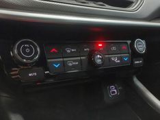 JEEP COMPASS 1.3 T270 TURBO FLEX LONGITUDE AT6 2022/2023 BETIOLO NOVOS E SEMINOVOS LAJEADO / Carros no Vale