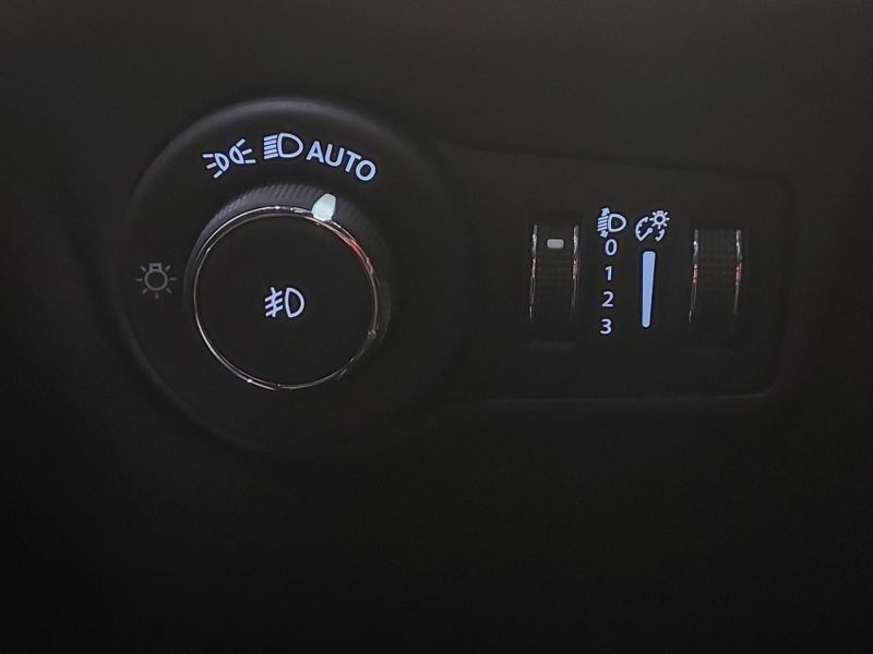 JEEP COMPASS 1.3 T270 TURBO FLEX LONGITUDE AT6 2024/2025 BETIOLO NOVOS E SEMINOVOS LAJEADO / Carros no Vale JEEP COMPASS 1.3 T270 TURBO FLEX LONGITUDE AT6 2024/2025 BETIOLO NOVOS E SEMINOVOS LAJEADO / Carros no Vale