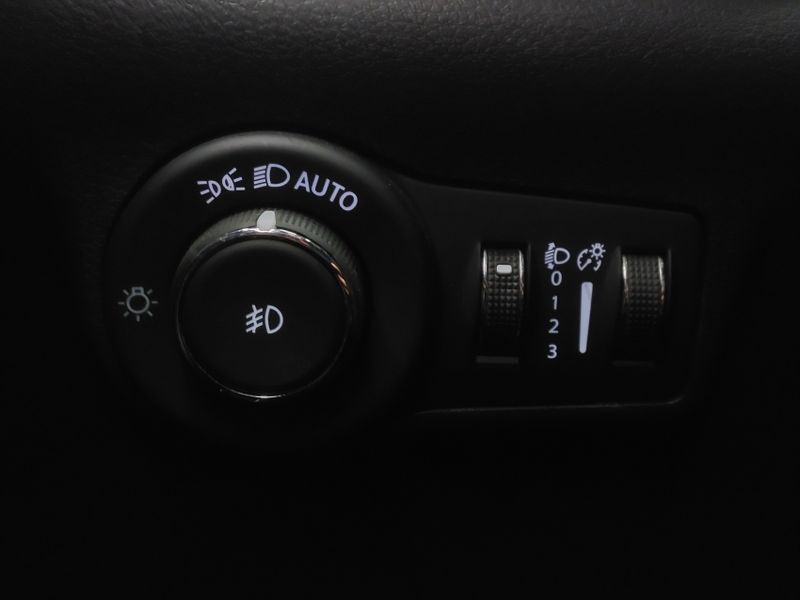 JEEP COMPASS 1.3 T270 TURBO FLEX LONGITUDE AT6 2023/2023 BETIOLO NOVOS E SEMINOVOS LAJEADO / Carros no Vale