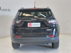 JEEP COMPASS 1.3 T270 TURBO FLEX LONGITUDE AT6 2023/2023 BETIOLO NOVOS E SEMINOVOS LAJEADO / Carros no Vale