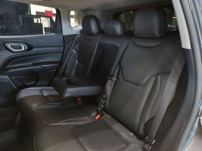 JEEP COMPASS 1.3 T270 TURBO FLEX LONGITUDE AT6 2024/2025 BETIOLO NOVOS E SEMINOVOS LAJEADO / Carros no Vale JEEP COMPASS 1.3 T270 TURBO FLEX LONGITUDE AT6 2024/2025 BETIOLO NOVOS E SEMINOVOS LAJEADO / Carros no Vale