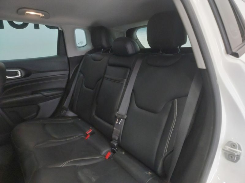 JEEP COMPASS 1.3 T270 TURBO FLEX LONGITUDE AT6 2023/2023 BETIOLO NOVOS E SEMINOVOS LAJEADO / Carros no Vale JEEP COMPASS 1.3 T270 TURBO FLEX LONGITUDE AT6 2023/2023 BETIOLO NOVOS E SEMINOVOS LAJEADO / Carros no Vale