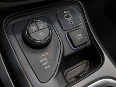 JEEP COMPASS 2.0 16V DIESEL LONGITUDE 4X4 AUTOMÁTICO 2020/2021 BETIOLO NOVOS E SEMINOVOS LAJEADO / Carros no Vale