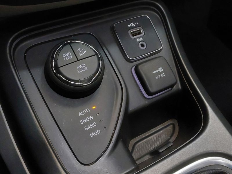 JEEP COMPASS 2.0 16V DIESEL LONGITUDE 4X4 AUTOMÁTICO 2020/2021 BETIOLO NOVOS E SEMINOVOS LAJEADO / Carros no Vale