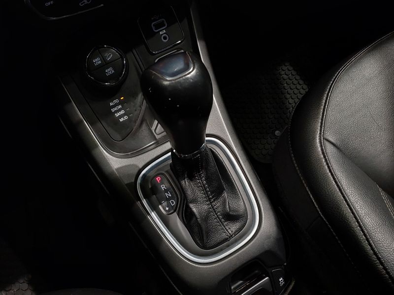 JEEP COMPASS 2.0 16V DIESEL S 4X4 AUTOMÁTICO 2020/2021 BETIOLO NOVOS E SEMINOVOS LAJEADO / Carros no Vale JEEP COMPASS 2.0 16V DIESEL S 4X4 AUTOMÁTICO 2020/2021 BETIOLO NOVOS E SEMINOVOS LAJEADO / Carros no Vale