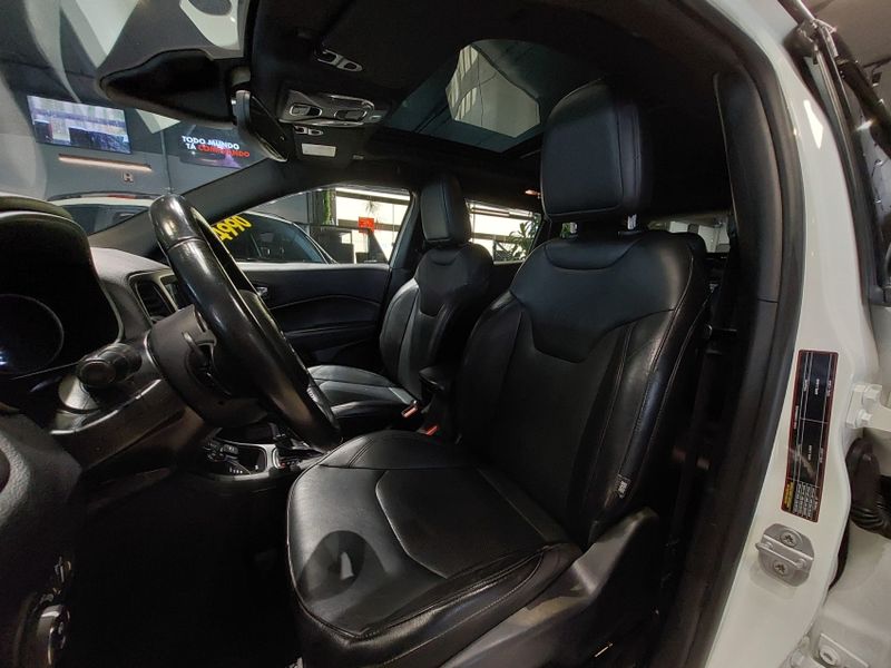 JEEP COMPASS 2.0 16V DIESEL S 4X4 AUTOMÁTICO 2020/2021 BETIOLO NOVOS E SEMINOVOS LAJEADO / Carros no Vale JEEP COMPASS 2.0 16V DIESEL S 4X4 AUTOMÁTICO 2020/2021 BETIOLO NOVOS E SEMINOVOS LAJEADO / Carros no Vale