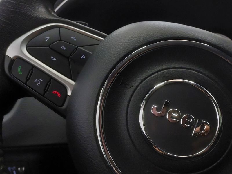 JEEP COMPASS 2.0 16V FLEX LIMITED AUTOMÁTICO 2017/2017 BETIOLO NOVOS E SEMINOVOS LAJEADO / Carros no Vale