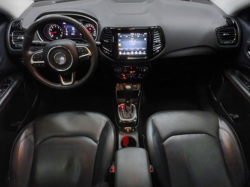 JEEP COMPASS 2.0 16V FLEX LIMITED AUTOMÁTICO 2017/2017 BETIOLO NOVOS E SEMINOVOS LAJEADO / Carros no Vale