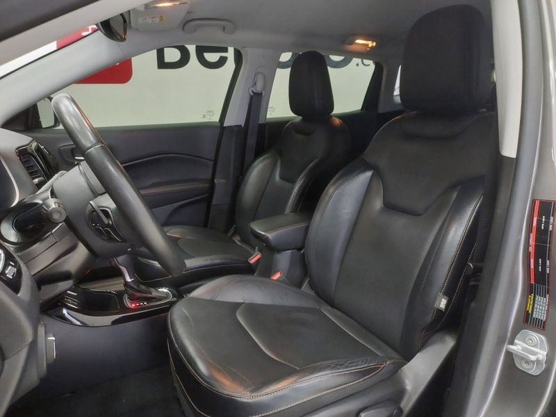 JEEP COMPASS 2.0 16V FLEX LIMITED AUTOMÁTICO 2017/2017 BETIOLO NOVOS E SEMINOVOS LAJEADO / Carros no Vale