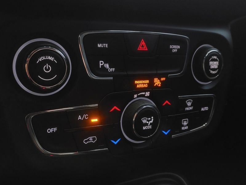 JEEP COMPASS 2.0 16V FLEX LONGITUDE AUTOMÁTICO 2018/2018 BETIOLO NOVOS E SEMINOVOS LAJEADO / Carros no Vale