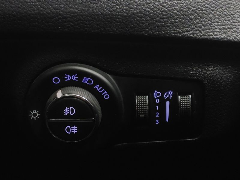 JEEP COMPASS 2.0 16V FLEX LONGITUDE AUTOMÁTICO 2020/2021 BETIOLO NOVOS E SEMINOVOS LAJEADO / Carros no Vale JEEP COMPASS 2.0 16V FLEX LONGITUDE AUTOMÁTICO 2020/2021 BETIOLO NOVOS E SEMINOVOS LAJEADO / Carros no Vale