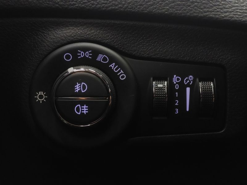 JEEP COMPASS 2.0 16V FLEX LONGITUDE AUTOMÁTICO 2020/2021 BETIOLO NOVOS E SEMINOVOS LAJEADO / Carros no Vale JEEP COMPASS 2.0 16V FLEX LONGITUDE AUTOMÁTICO 2020/2021 BETIOLO NOVOS E SEMINOVOS LAJEADO / Carros no Vale