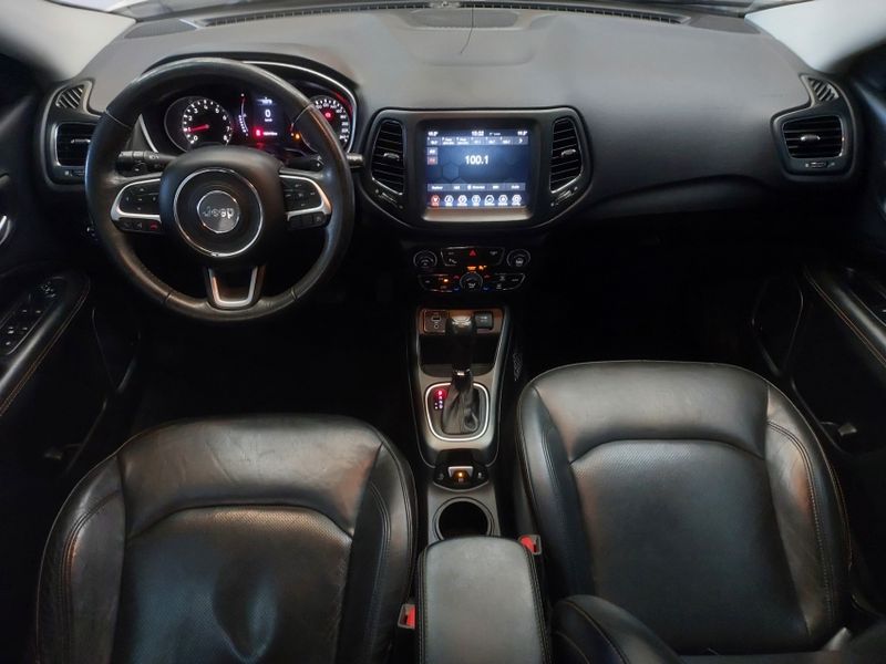 JEEP COMPASS 2.0 16V FLEX LONGITUDE AUTOMÁTICO 2018/2018 BETIOLO NOVOS E SEMINOVOS LAJEADO / Carros no Vale