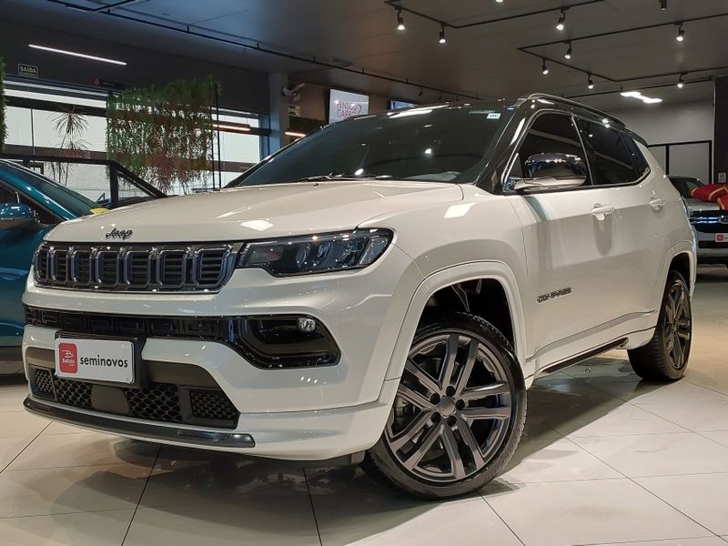 JEEP COMPASS 2.0 HURRICANE 4 TURBO GASOLINA OVERLAND AT9 2024/2025 BETIOLO NOVOS E SEMINOVOS LAJEADO / Carros no Vale