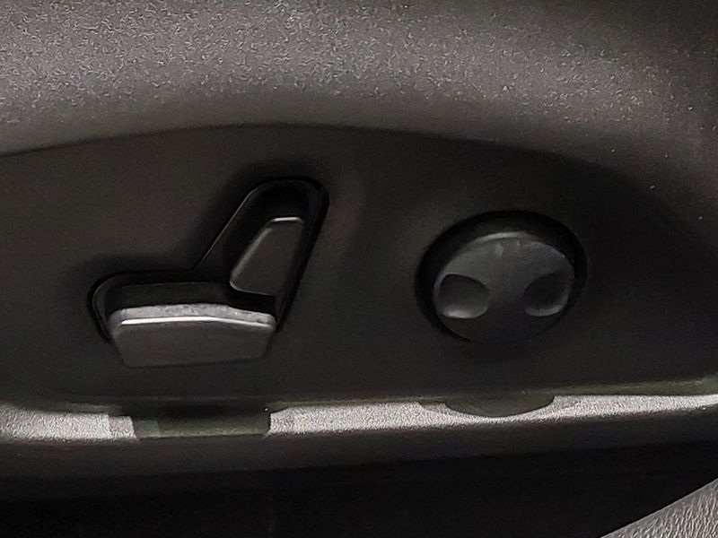 JEEP COMPASS 2.0 HURRICANE 4 TURBO GASOLINA OVERLAND AT9 2024/2025 BETIOLO NOVOS E SEMINOVOS LAJEADO / Carros no Vale