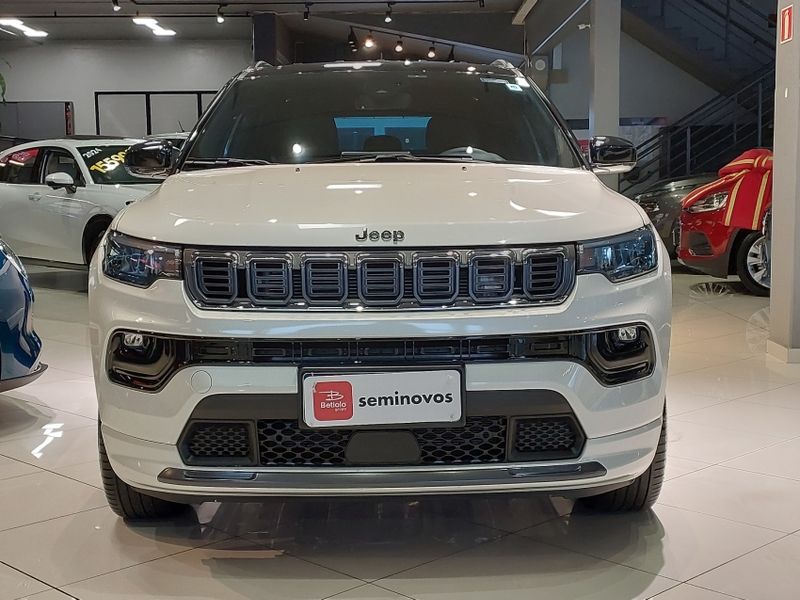 JEEP COMPASS 2.0 HURRICANE 4 TURBO GASOLINA OVERLAND AT9 2024/2025 BETIOLO NOVOS E SEMINOVOS LAJEADO / Carros no Vale