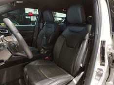 JEEP COMPASS 2.0 HURRICANE 4 TURBO GASOLINA OVERLAND AT9 2024/2025 BETIOLO NOVOS E SEMINOVOS LAJEADO / Carros no Vale