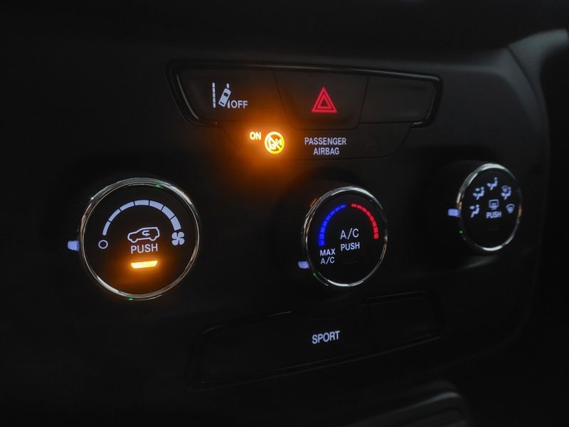 JEEP RENEGADE 1.3 T270 TURBO FLEX AT6 2023/2024 BETIOLO NOVOS E SEMINOVOS LAJEADO / Carros no Vale JEEP RENEGADE 1.3 T270 TURBO FLEX AT6 2023/2024 BETIOLO NOVOS E SEMINOVOS LAJEADO / Carros no Vale