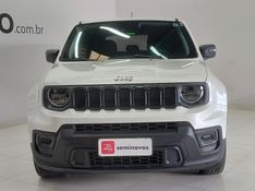 JEEP RENEGADE 1.3 T270 TURBO FLEX AT6 2023/2024 BETIOLO NOVOS E SEMINOVOS LAJEADO / Carros no Vale