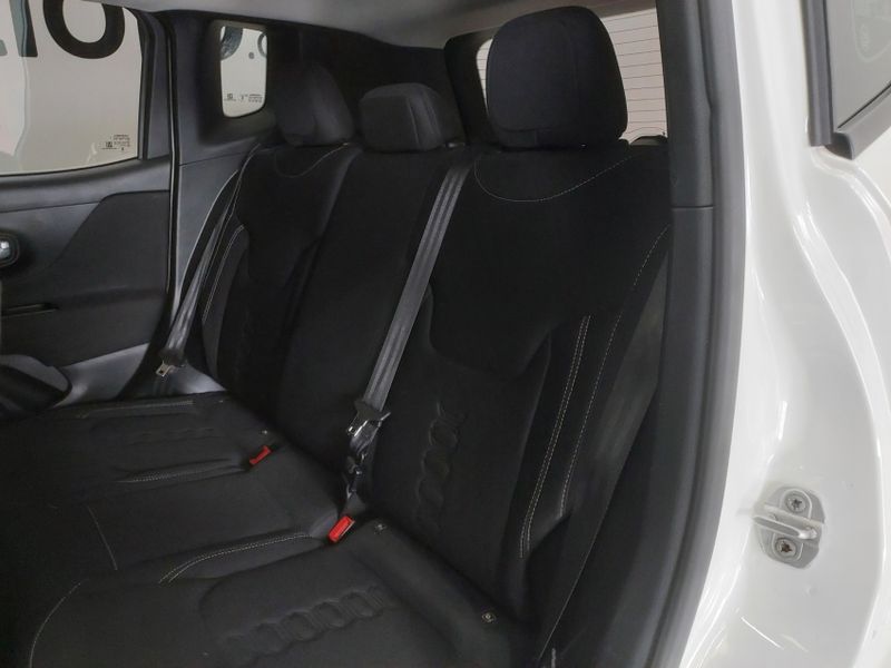 JEEP RENEGADE 1.3 T270 TURBO FLEX AT6 2023/2024 BETIOLO NOVOS E SEMINOVOS LAJEADO / Carros no Vale JEEP RENEGADE 1.3 T270 TURBO FLEX AT6 2023/2024 BETIOLO NOVOS E SEMINOVOS LAJEADO / Carros no Vale
