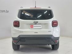 JEEP RENEGADE 1.3 T270 TURBO FLEX LONGITUDE AT6 2024/2025 BETIOLO NOVOS E SEMINOVOS LAJEADO / Carros no Vale