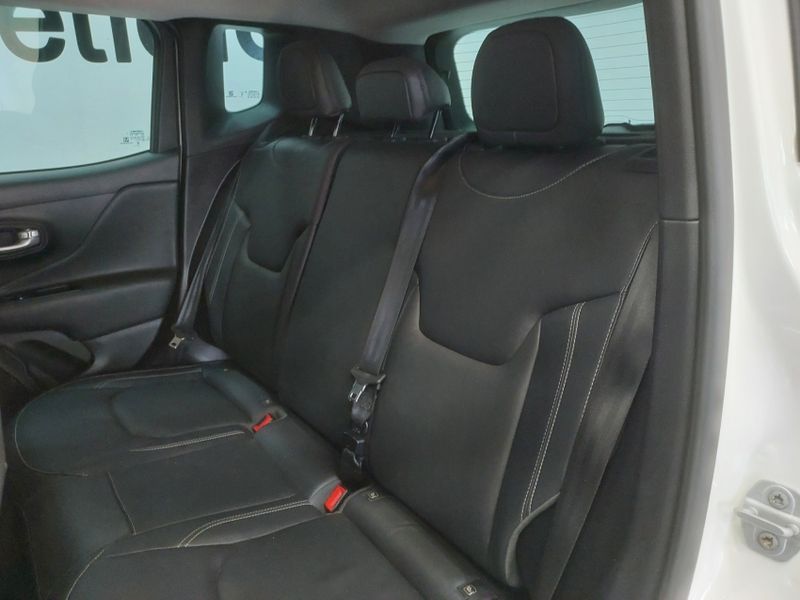 JEEP RENEGADE 1.3 T270 TURBO FLEX LONGITUDE AT6 2023/2024 BETIOLO NOVOS E SEMINOVOS LAJEADO / Carros no Vale JEEP RENEGADE 1.3 T270 TURBO FLEX LONGITUDE AT6 2023/2024 BETIOLO NOVOS E SEMINOVOS LAJEADO / Carros no Vale