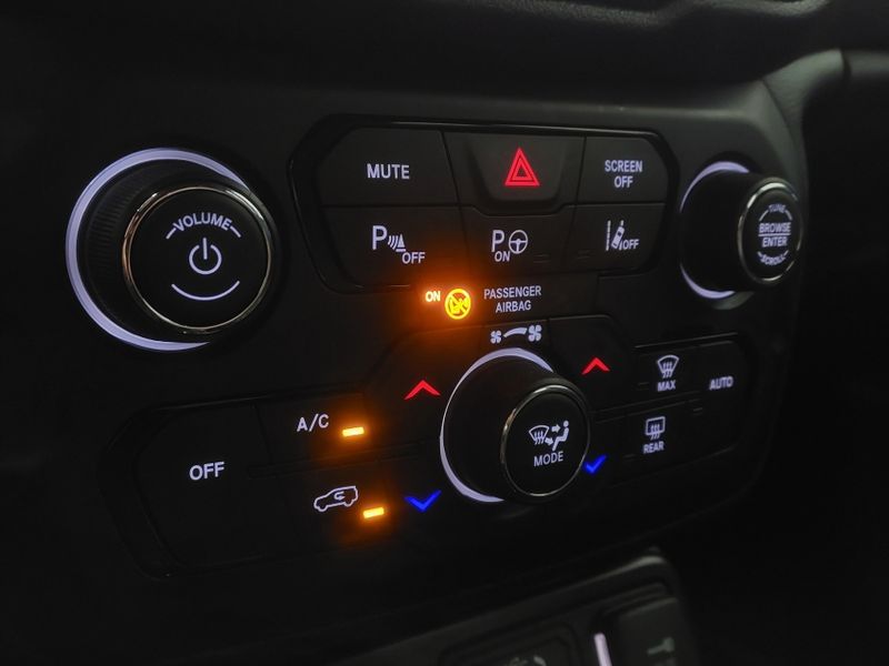 JEEP RENEGADE 1.3 T270 TURBO FLEX S 4X4 AT9 2022/2022 BETIOLO NOVOS E SEMINOVOS LAJEADO / Carros no Vale JEEP RENEGADE 1.3 T270 TURBO FLEX S 4X4 AT9 2022/2022 BETIOLO NOVOS E SEMINOVOS LAJEADO / Carros no Vale