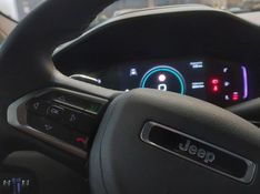 JEEP RENEGADE 1.3 T270 TURBO FLEX S 4X4 AT9 2022/2022 BETIOLO NOVOS E SEMINOVOS LAJEADO / Carros no Vale