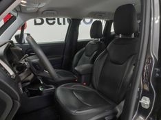 JEEP RENEGADE 1.3 T270 TURBO FLEX SPORT AT6 2023/2023 BETIOLO NOVOS E SEMINOVOS LAJEADO / Carros no Vale