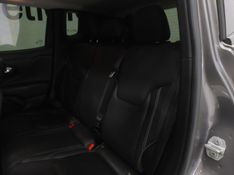 JEEP RENEGADE 1.8 16V FLEX LIMITED 4P AUTOMÁTICO 2020/2021 BETIOLO NOVOS E SEMINOVOS LAJEADO / Carros no Vale