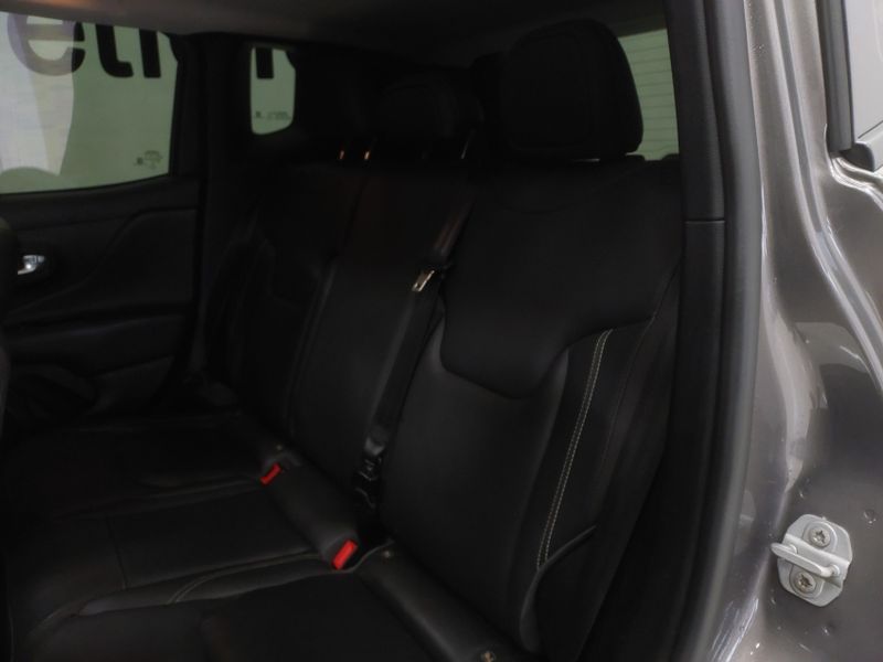 JEEP RENEGADE 1.8 16V FLEX LIMITED 4P AUTOMÁTICO 2020/2021 BETIOLO NOVOS E SEMINOVOS LAJEADO / Carros no Vale