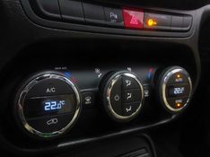 JEEP RENEGADE 1.8 16V FLEX LONGITUDE 4P AUTOMÁTICO 2016/2016 BETIOLO NOVOS E SEMINOVOS LAJEADO / Carros no Vale