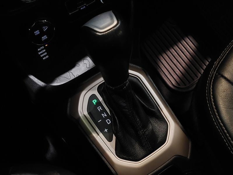JEEP RENEGADE 2.0 16V TURBO DIESEL CUSTOM 4P 4X4 AUTOMÁTICO 2018/2018 BETIOLO NOVOS E SEMINOVOS LAJEADO / Carros no Vale JEEP RENEGADE 2.0 16V TURBO DIESEL CUSTOM 4P 4X4 AUTOMÁTICO 2018/2018 BETIOLO NOVOS E SEMINOVOS LAJEADO / Carros no Vale