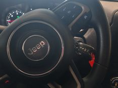 JEEP RENEGADE 2.0 16V TURBO DIESEL CUSTOM 4P 4X4 AUTOMÁTICO 2018/2018 BETIOLO NOVOS E SEMINOVOS LAJEADO / Carros no Vale