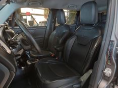 JEEP RENEGADE 2.0 16V TURBO DIESEL CUSTOM 4P 4X4 AUTOMÁTICO 2018/2018 BETIOLO NOVOS E SEMINOVOS LAJEADO / Carros no Vale