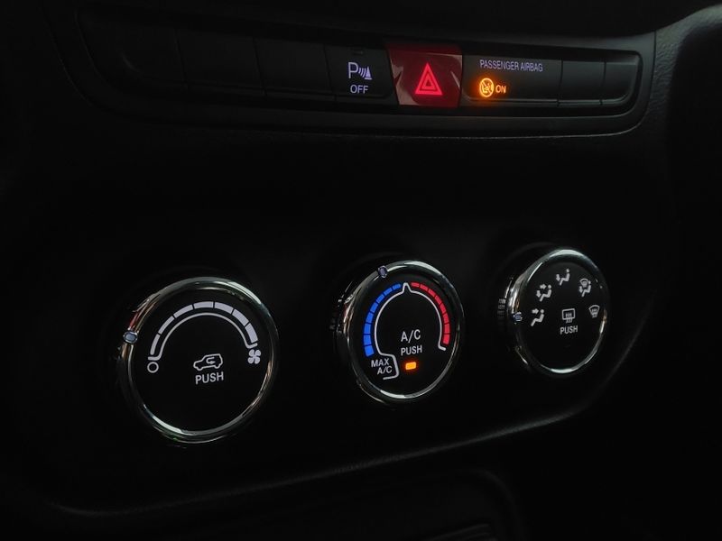JEEP RENEGADE 2.0 16V TURBO DIESEL SPORT 4P 4X4 AUTOMÁTICO 2015/2016 BETIOLO NOVOS E SEMINOVOS LAJEADO / Carros no Vale JEEP RENEGADE 2.0 16V TURBO DIESEL SPORT 4P 4X4 AUTOMÁTICO 2015/2016 BETIOLO NOVOS E SEMINOVOS LAJEADO / Carros no Vale