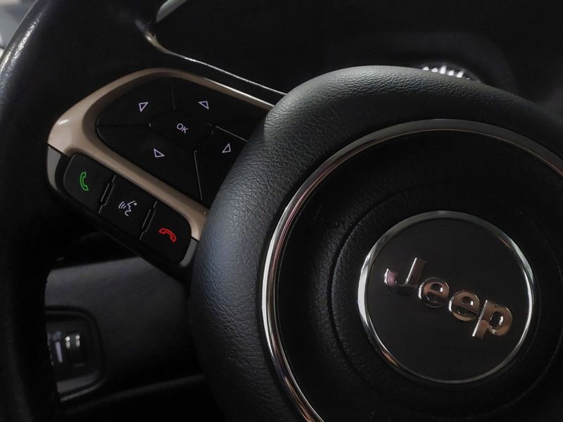 JEEP RENEGADE 2.0 16V TURBO DIESEL SPORT 4P 4X4 AUTOMÁTICO 2015/2016 BETIOLO NOVOS E SEMINOVOS LAJEADO / Carros no Vale JEEP RENEGADE 2.0 16V TURBO DIESEL SPORT 4P 4X4 AUTOMÁTICO 2015/2016 BETIOLO NOVOS E SEMINOVOS LAJEADO / Carros no Vale