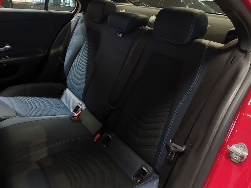 Mercedes-Benz A 200 1.3 CGI GASOLINA STYLE SEDAN 7G-DCT 2019/2019 BETIOLO NOVOS E SEMINOVOS LAJEADO / Carros no Vale Mercedes-Benz A 200 1.3 CGI GASOLINA STYLE SEDAN 7G-DCT 2019/2019 BETIOLO NOVOS E SEMINOVOS LAJEADO / Carros no Vale
