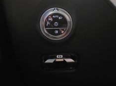Mercedes-Benz C 300 2.0 EQ BOOST HÍBRIDO AMG LINE 9G-TRONIC 2024/2024 BETIOLO NOVOS E SEMINOVOS LAJEADO / Carros no Vale