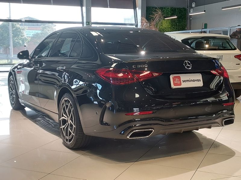 Mercedes-Benz C 300 2.0 EQ BOOST HÍBRIDO AMG LINE 9G-TRONIC 2024/2024 BETIOLO NOVOS E SEMINOVOS LAJEADO / Carros no Vale Mercedes-Benz C 300 2.0 EQ BOOST HÍBRIDO AMG LINE 9G-TRONIC 2024/2024 BETIOLO NOVOS E SEMINOVOS LAJEADO / Carros no Vale